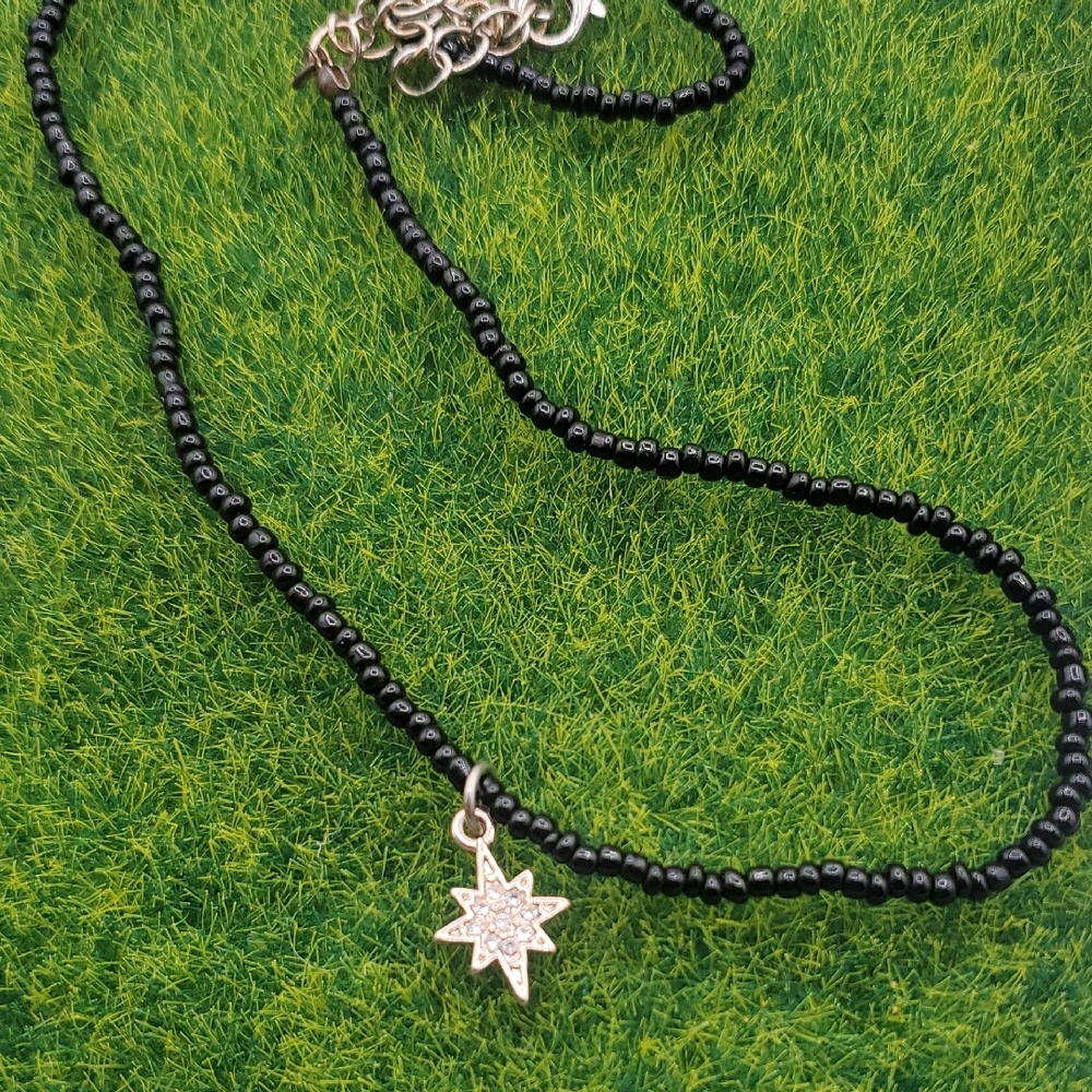 Black Beaded Necklace with Silver Star Pendant 18 Inch N3838